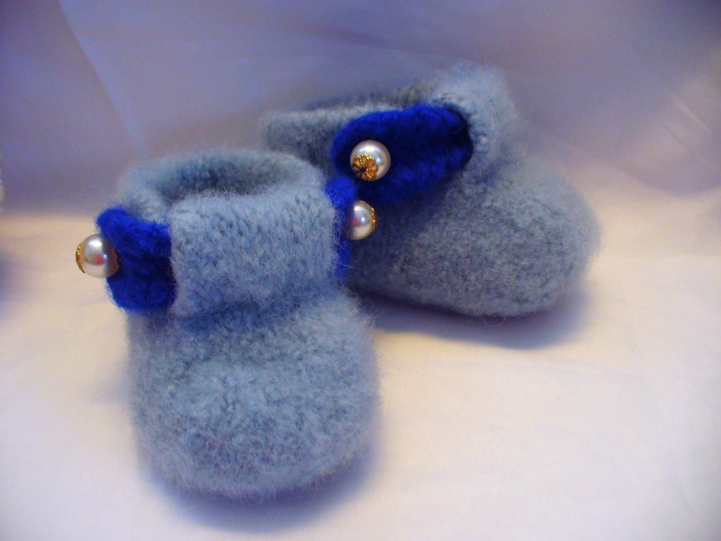Free Knitting Pattern. Felted Baby Boy Boots