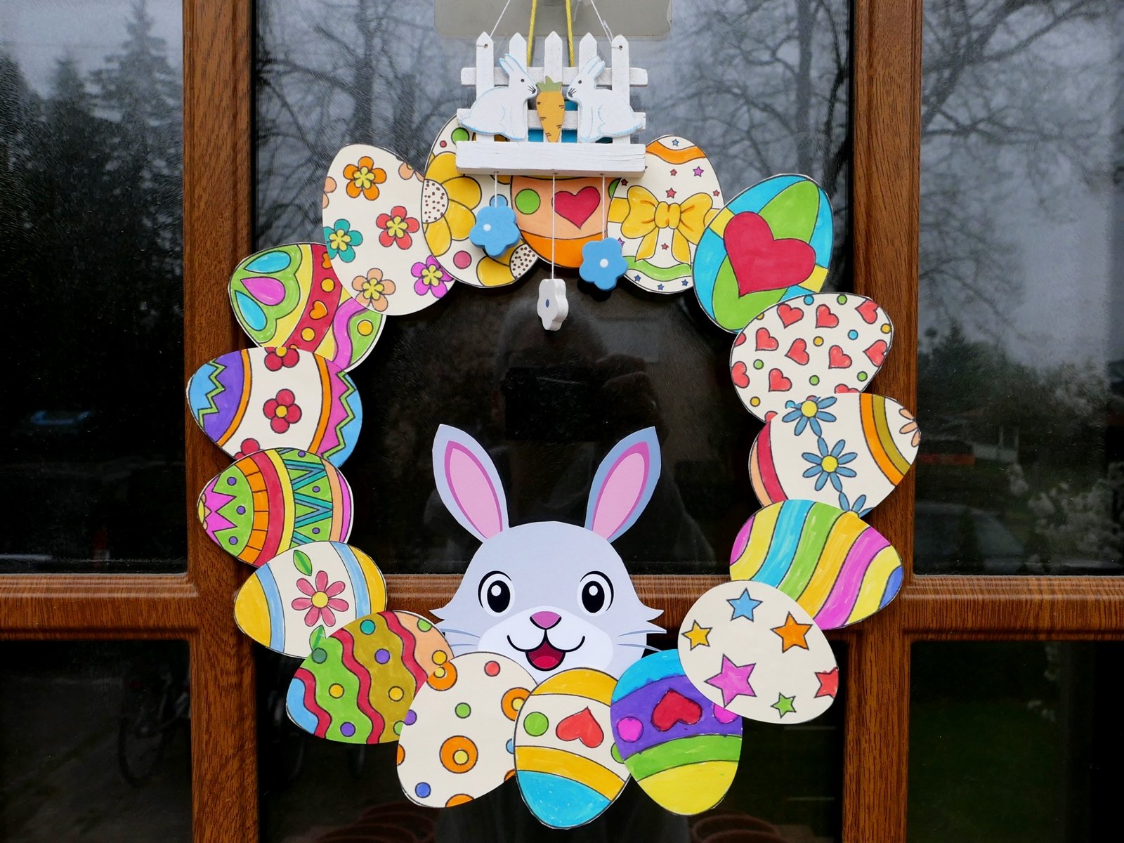 Blog-Inhaltsbild für 'Basteln mit Kindern: Wir basteln Türkränze aus Papier und Pappe'