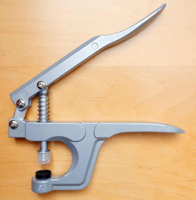 Blog-Inhaltsbild für 'KAM Snaps anbringen - So gehts schnell und leicht!'