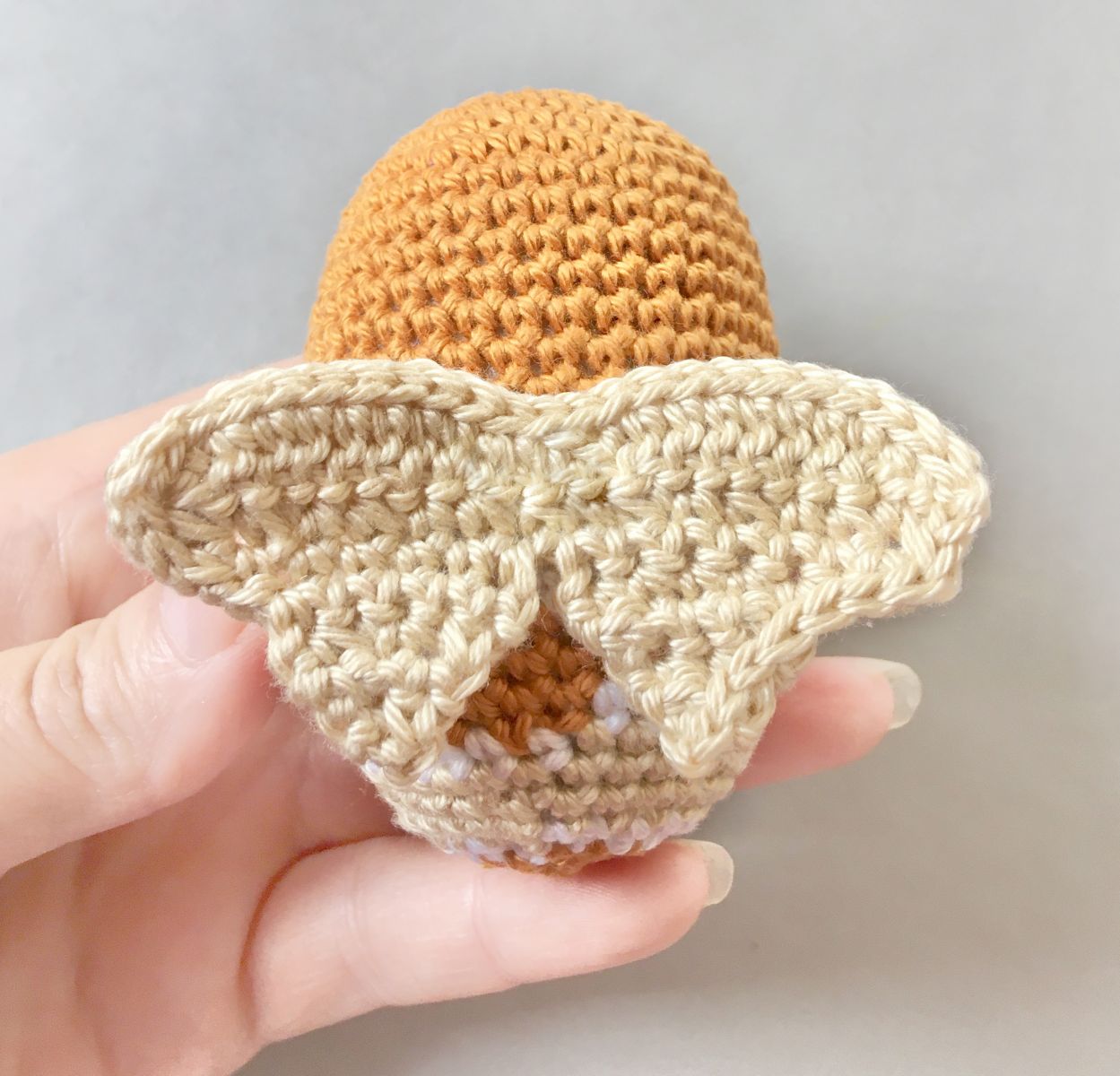 Blog-Inhaltsbild für 'Kostenlose Häkelanleitung Motte Milly'