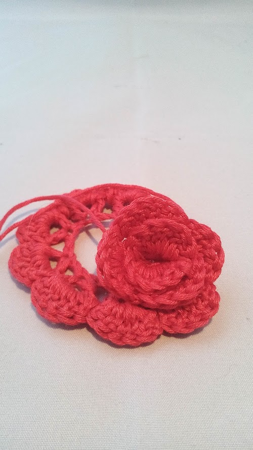 Blog-Inhaltsbild für 'Häkelanleitung - Rosenblüte'