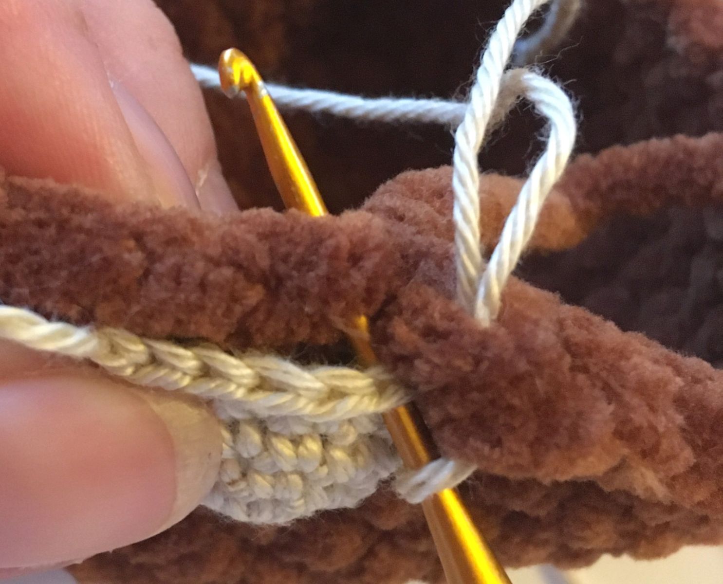 Blog-Inhaltsbild für 'Kostenlose Häkelanleitung vom Igel Izzy'