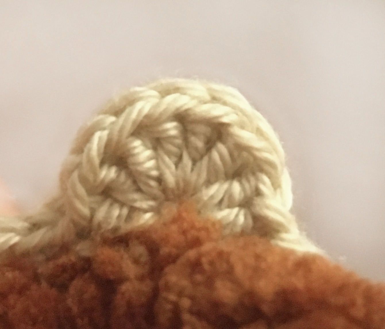 Blog-Inhaltsbild für 'Kostenlose Häkelanleitung vom Igel Izzy'
