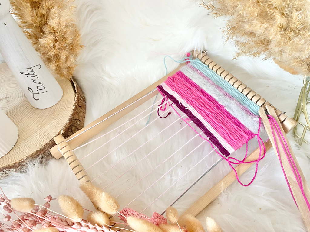 Blog-Inhaltsbild für 'Vom Webstück zum Webtier – wenn aus Fäden lebendige Wesen werden'