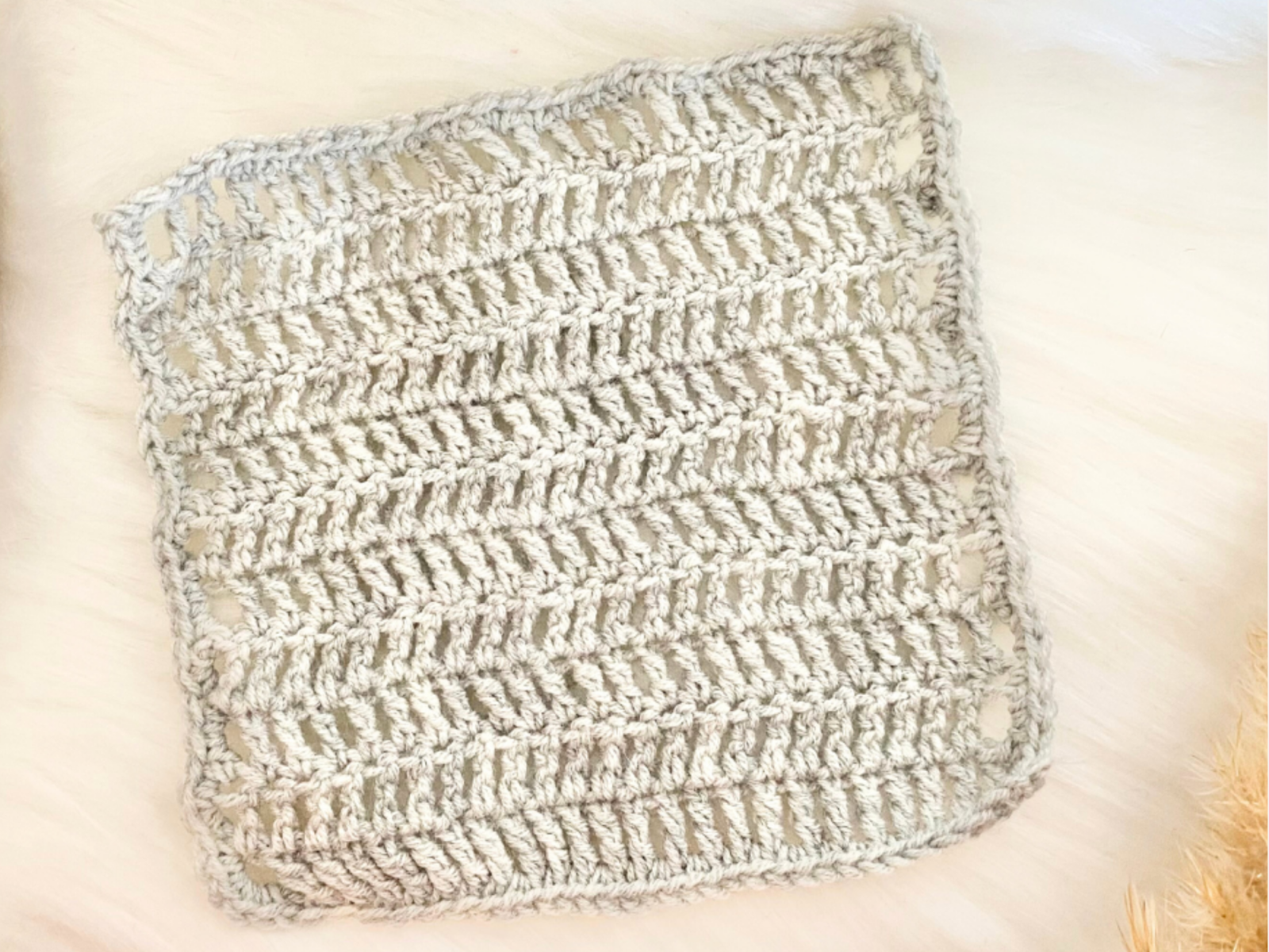 Blog-Inhaltsbild für 'Anfängerdecke, Häkeln lernen mit Wolldiamant'