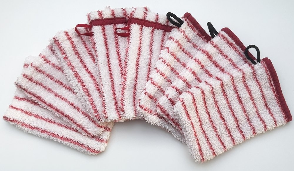 Blog-Inhaltsbild für 'Aus Alt mach Neu: Waschhandschuhe aus altem Bademantel nähen'