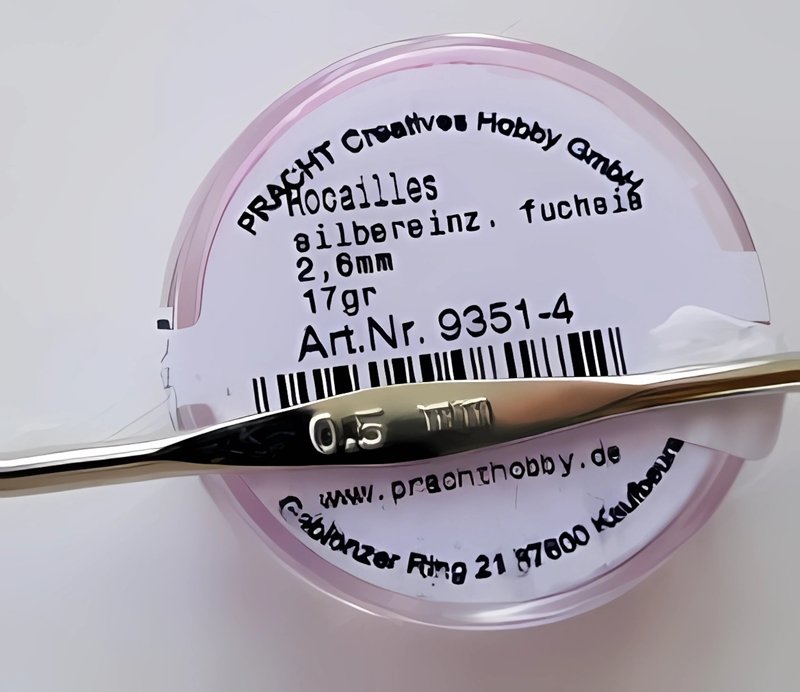 Blog-Inhaltsbild für 'Kostenlose Häkelanleitung: 3D-Blüten mit und ohne Perlen häkeln'