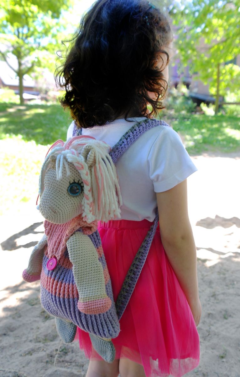 Blog-Inhaltsbild für 'Häkelanleitung Rucksack Einhorn'