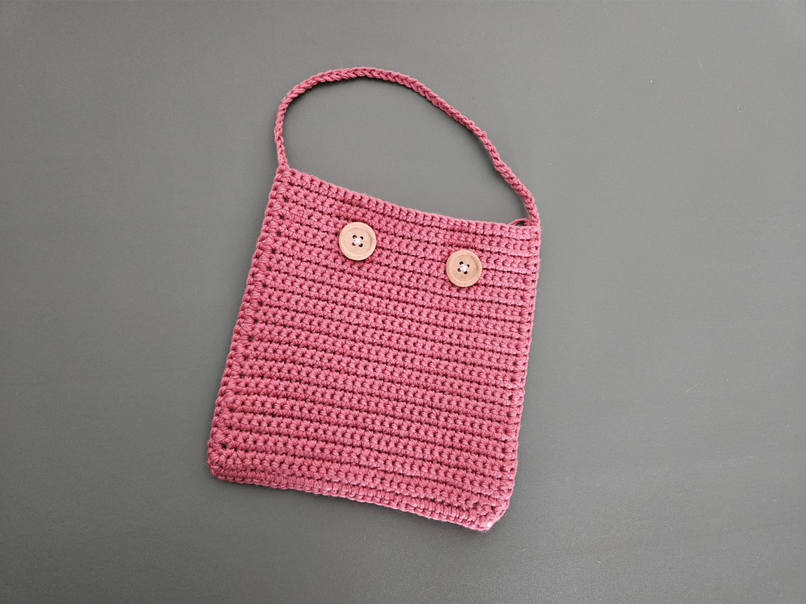 Blog content image for 'Crochet Tic-Tac-Toe Game – Free Pattern for a Small Travel Game with Storage Pouch'