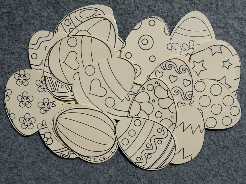 Blog-Inhaltsbild für 'Basteln mit Kindern: Wir basteln Türkränze aus Papier und Pappe'