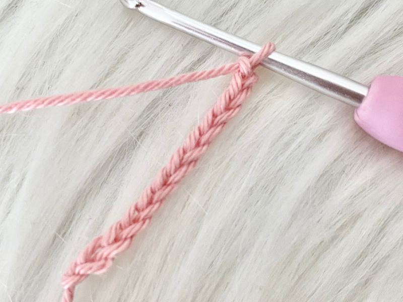 Blog-Inhaltsbild für 'Häkeln lernen: Tipps und Tricks, kostenloses Tutorium von Wolldiamant'