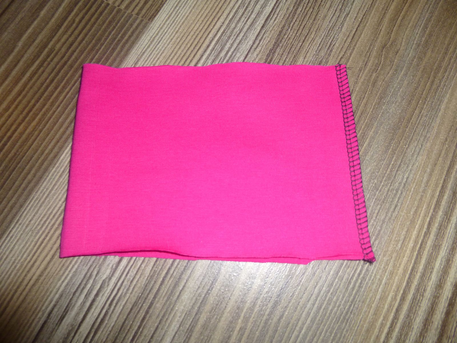 Blog-Inhaltsbild für 'Näh-Anleitung: Kronenmütze für kleine Prinzessinnen'