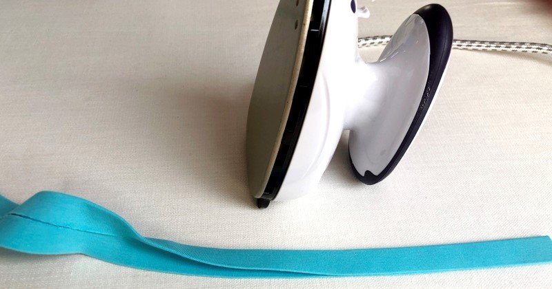 Blog-Inhaltsbild für 'Jersey-Blende für Halsausschnitt selber machen'