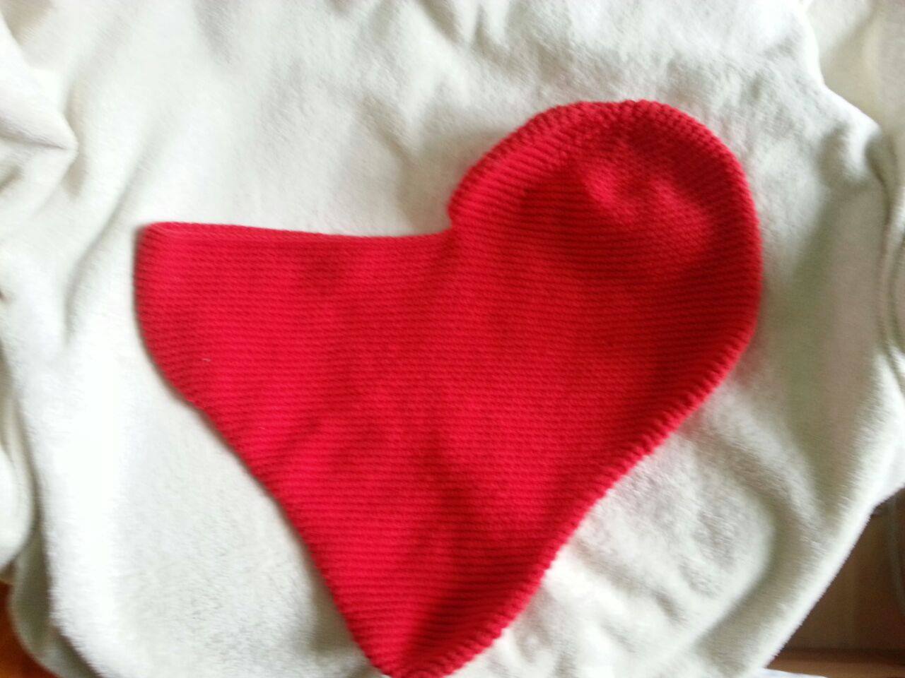 Blog-Inhaltsbild für 'Anleitung für ein Herzkissen'