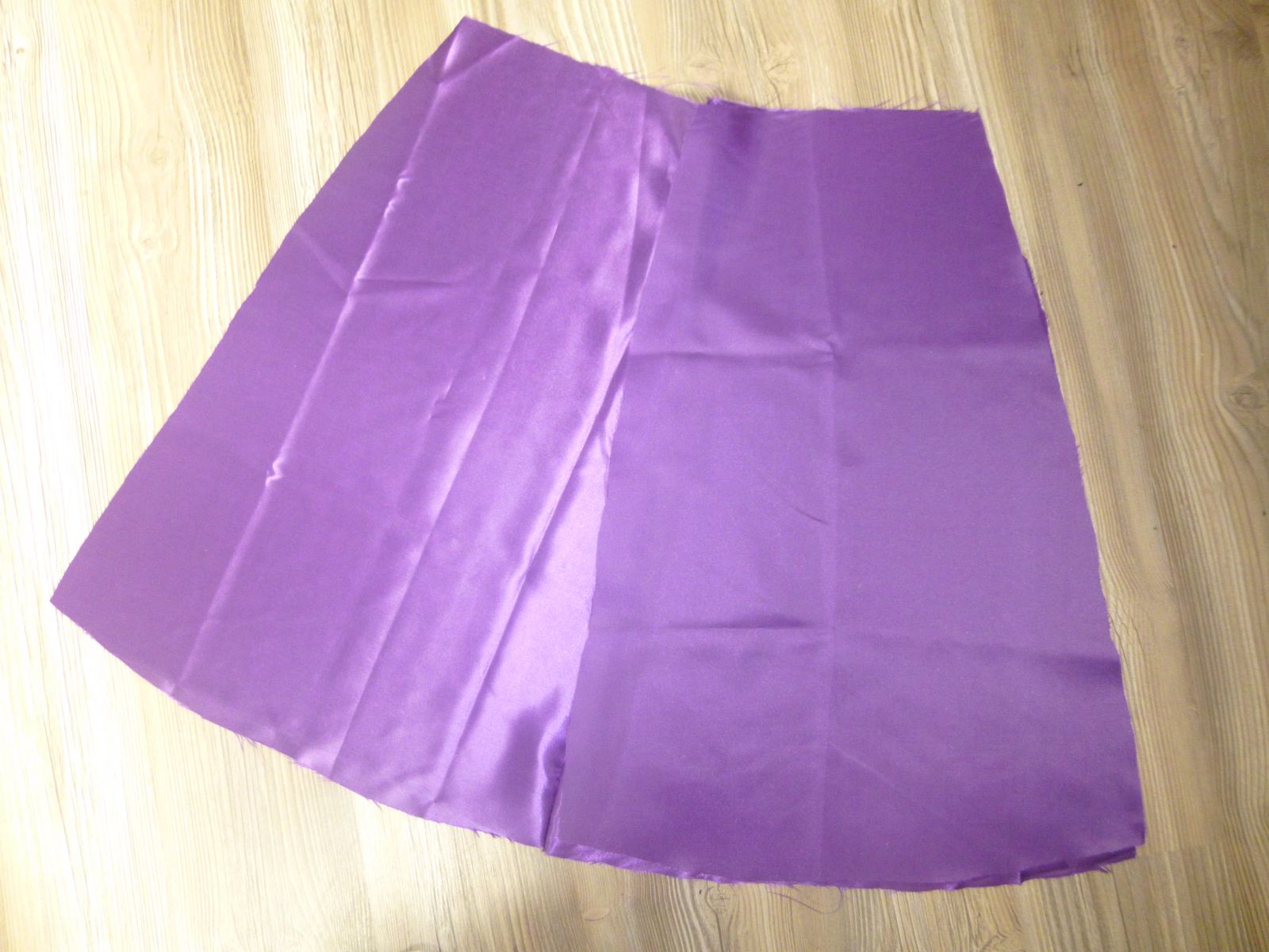 Blog-Inhaltsbild für 'Näh-Anleitung: Eleganter Damenrock'