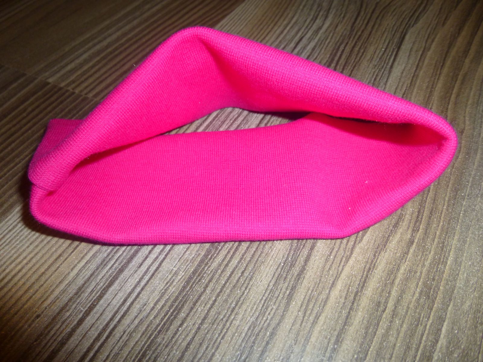 Blog-Inhaltsbild für 'Näh-Anleitung: Kronenmütze für kleine Prinzessinnen'