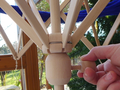 Blog-Inhaltsbild für 'Wolle schnell und komfortabel wickeln - Schirmhaspel und Wollwickler im Einsatz'