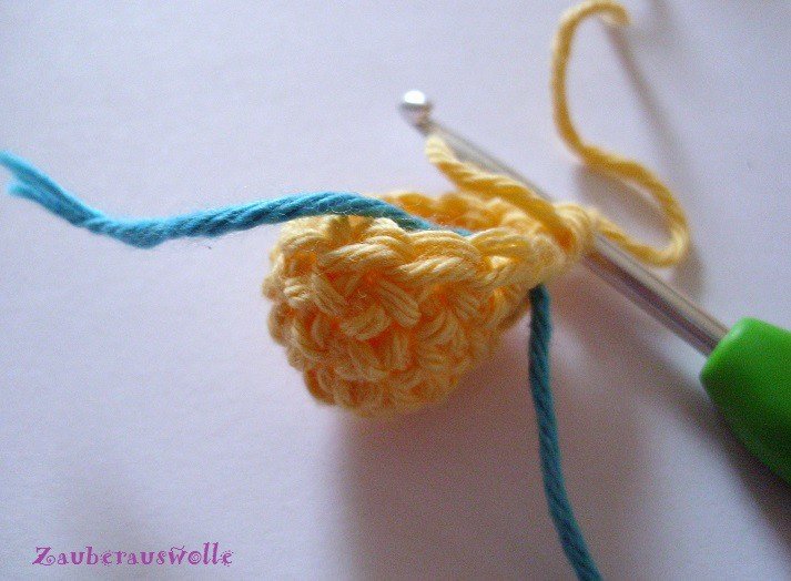 Blog-Inhaltsbild für 'Osterei Küken häkeln - DIY-kostenlose Anleitung'