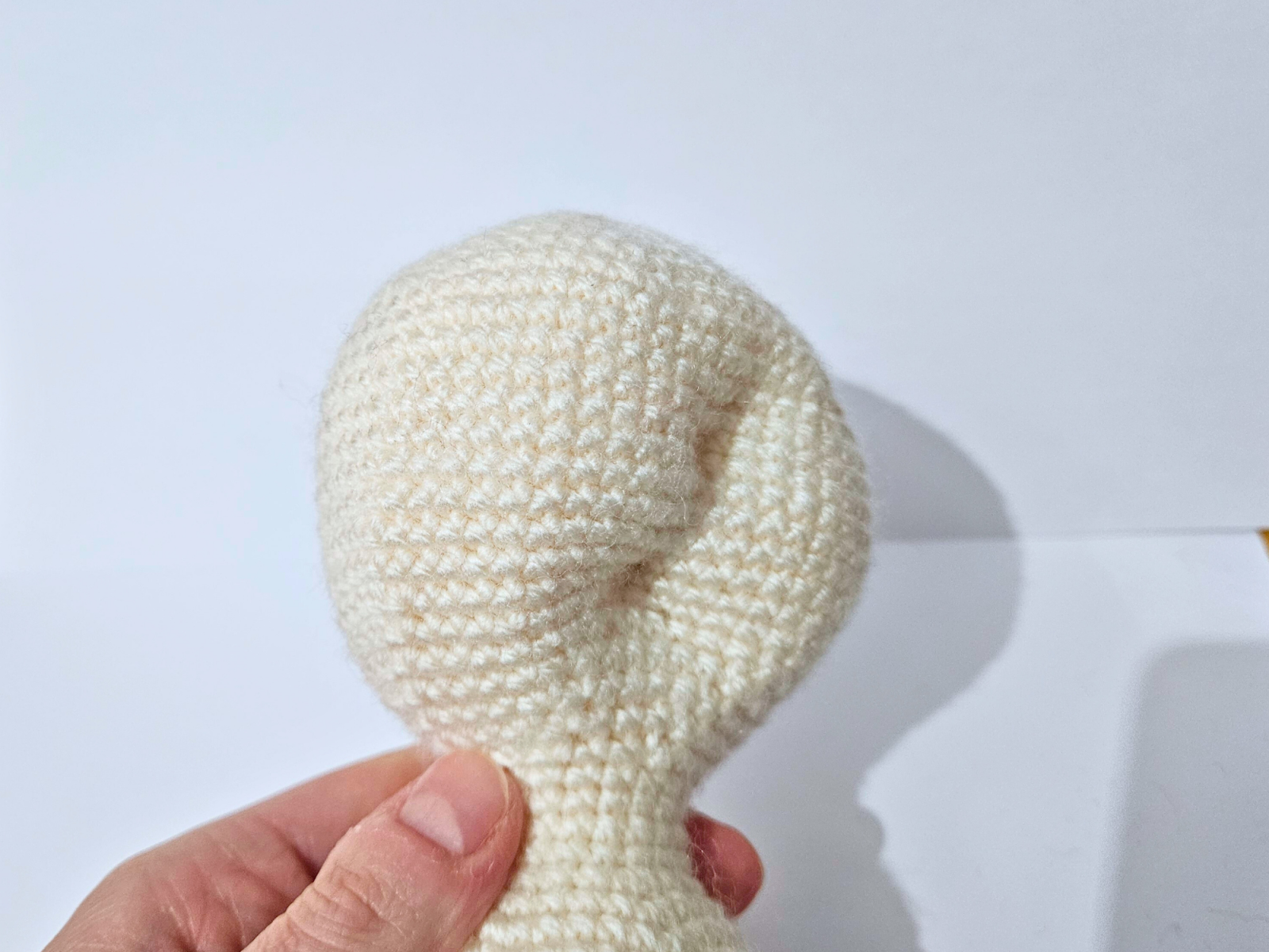 Blog content image for 'Free crochet pattern: Christmas Elf Poinsettia'