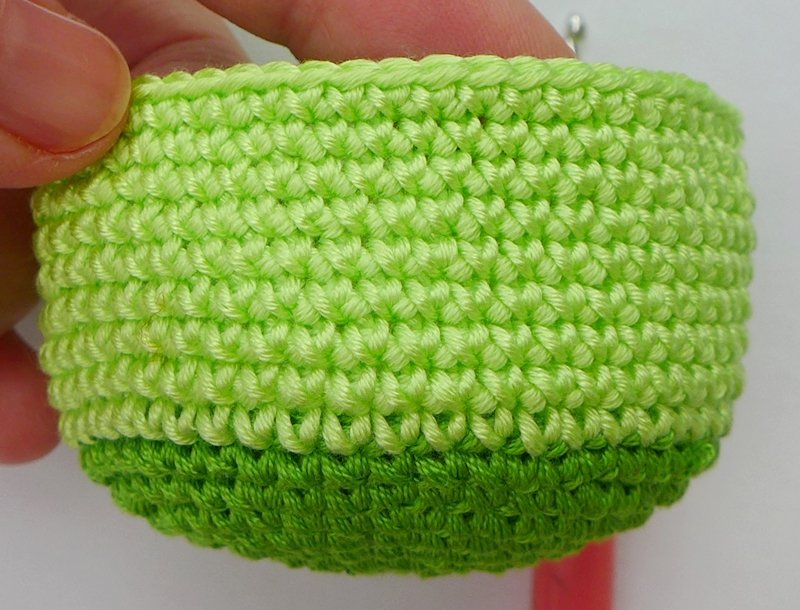 Blog-Inhaltsbild für 'Spielball für Kinder ... Zielwerfen, Büchsenwerfen usw. -  Gratis Häkelanleitung'