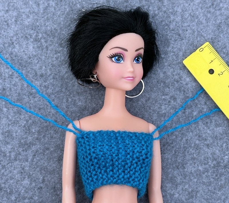 Blog-Inhaltsbild für 'Teil 2: Neue Strickmode für eure Puppen'