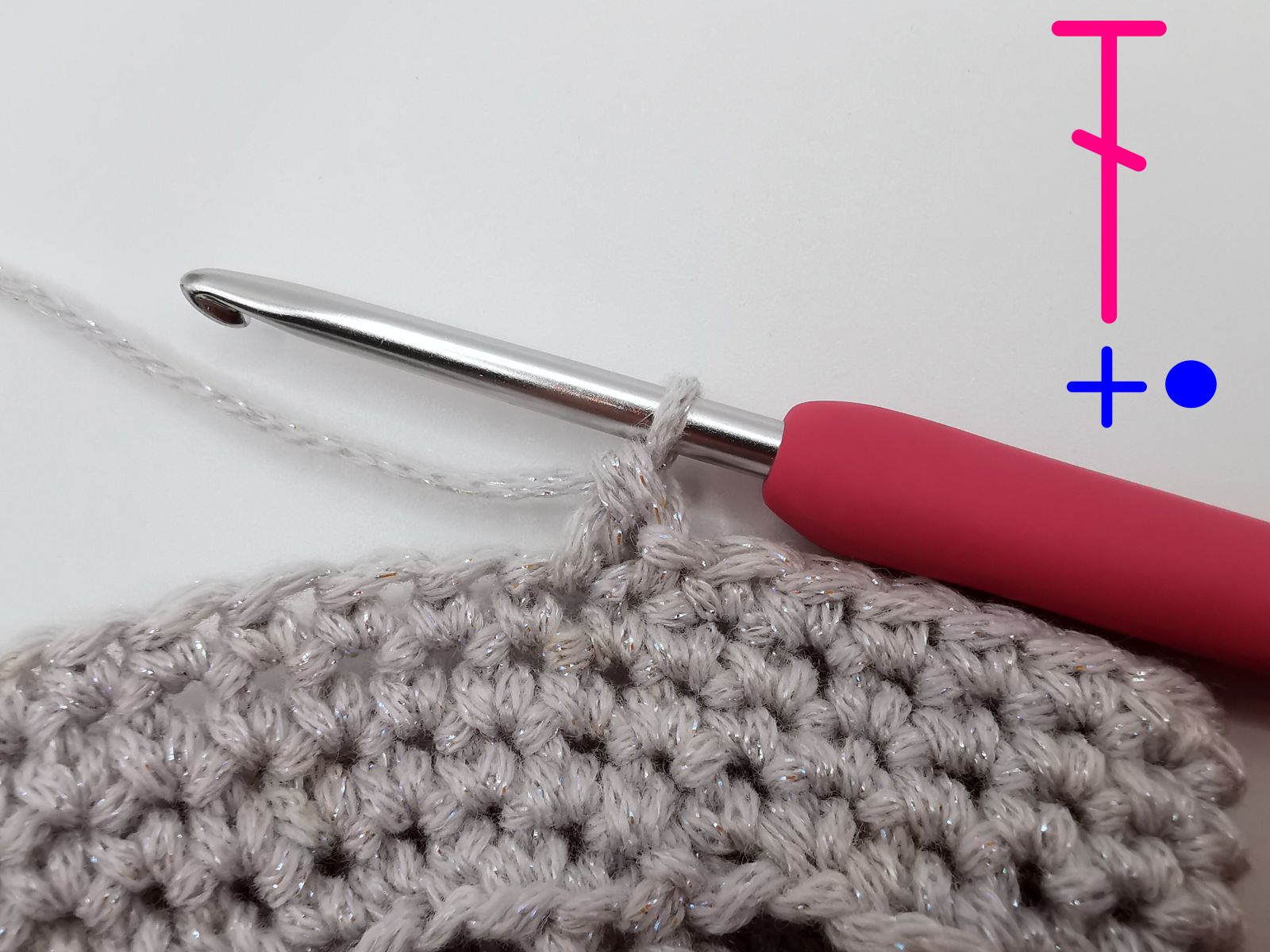 Blog-Inhaltsbild für 'Gehäkelte Windlichter – schnell gemacht, wunderschön & absolut anfängertauglich'