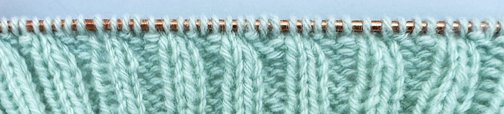 Blog-Inhaltsbild für 'Strickanleitung Babyhose in 3 Größen'