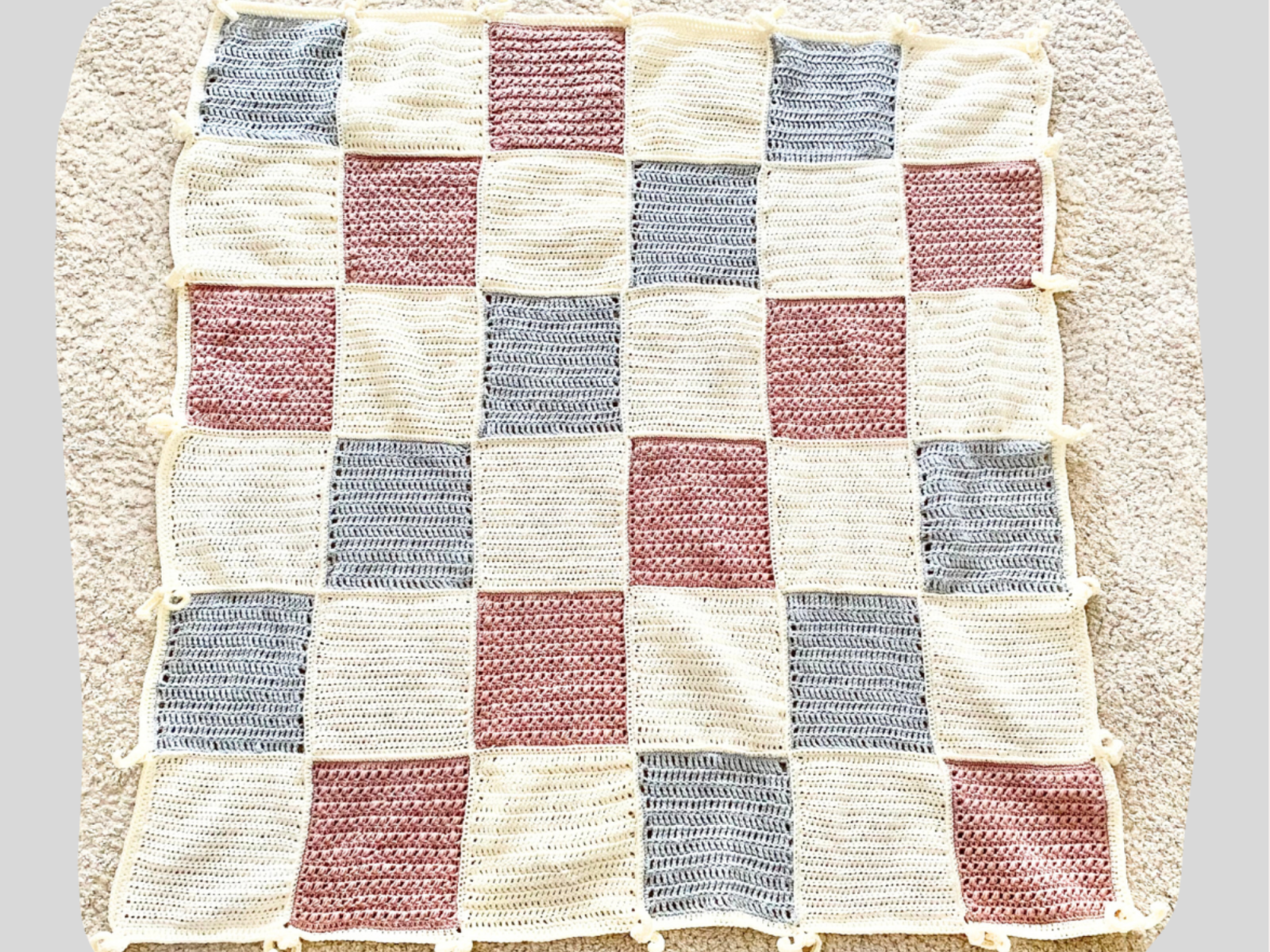 Blog-Inhaltsbild für 'Anfängerdecke, Häkeln lernen mit Wolldiamant'