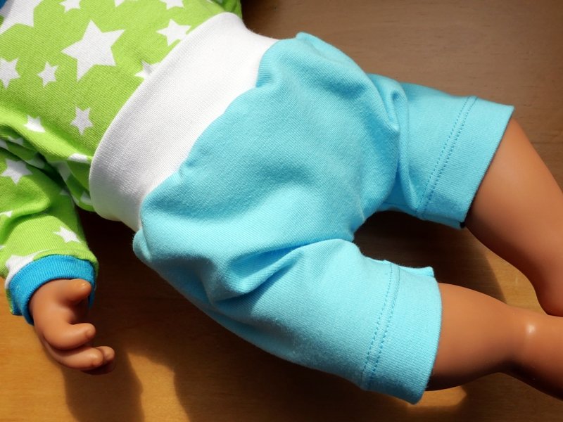 Blog-Inhaltsbild für 'Teil 3 - Meine ersten selbst genähten Puppensachen'