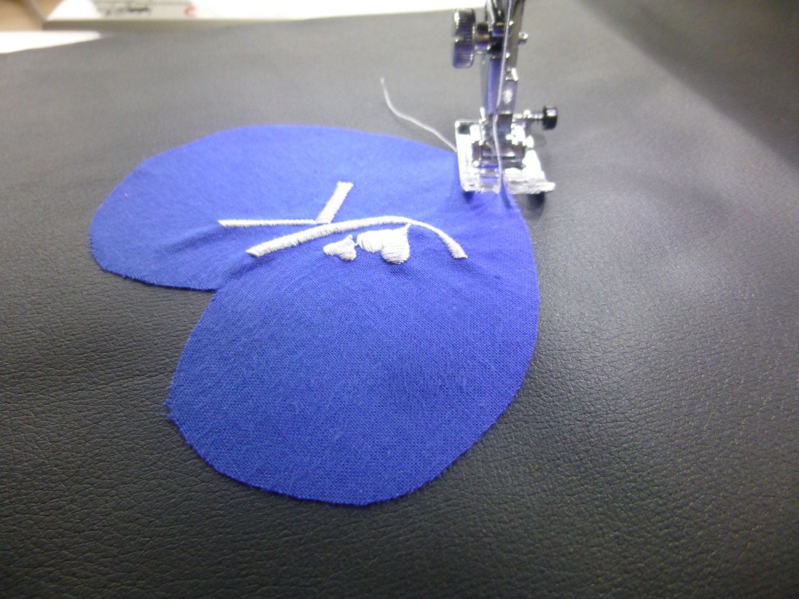 Blog-Inhaltsbild für 'Näh-Anleitung: Schöne Dirndl-Tasche / Trachtentasche'