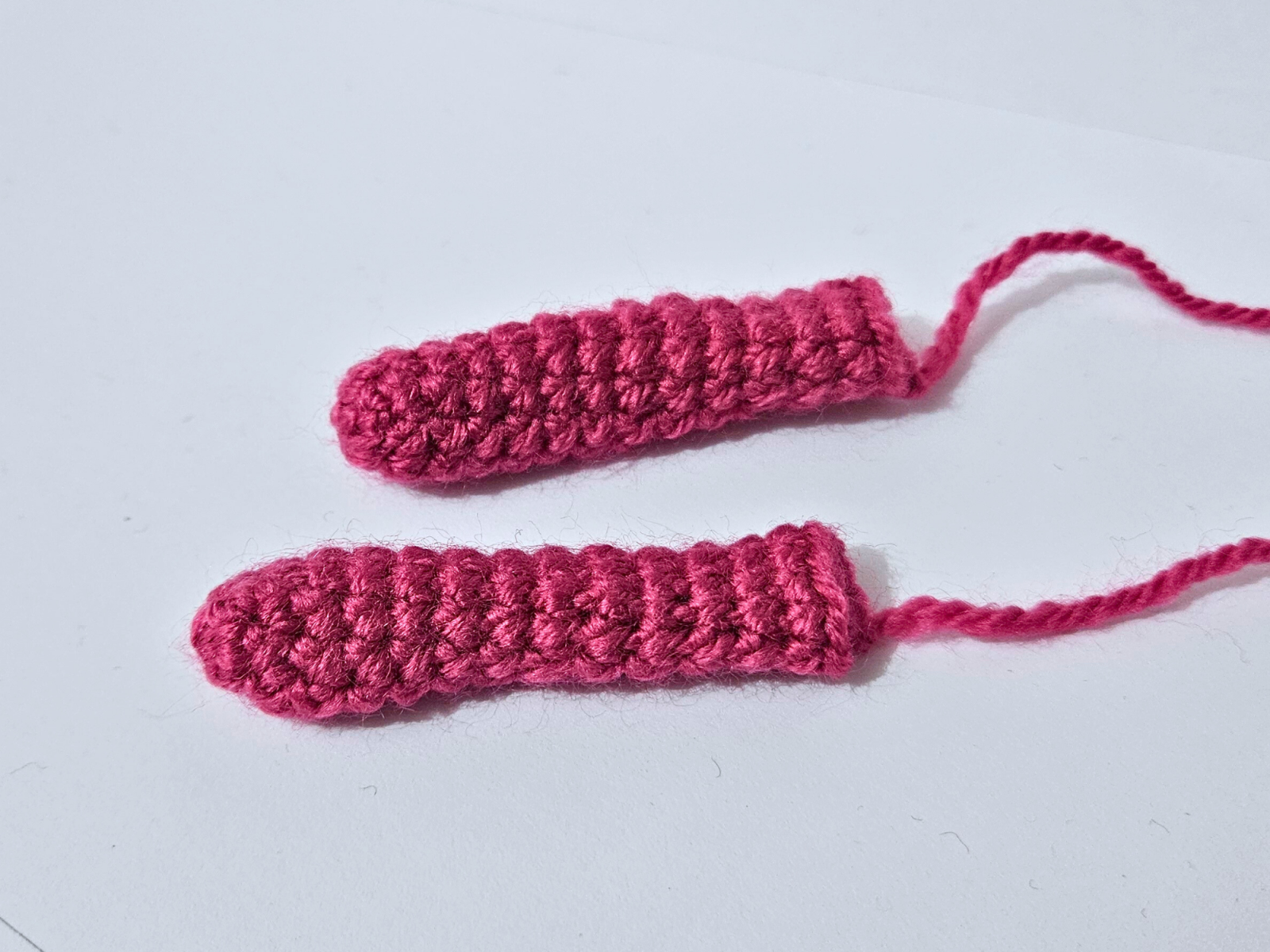 Blog-Inhaltsbild für 'Kostenlose Häkelanleitung Weihnachtself Poinsettia'