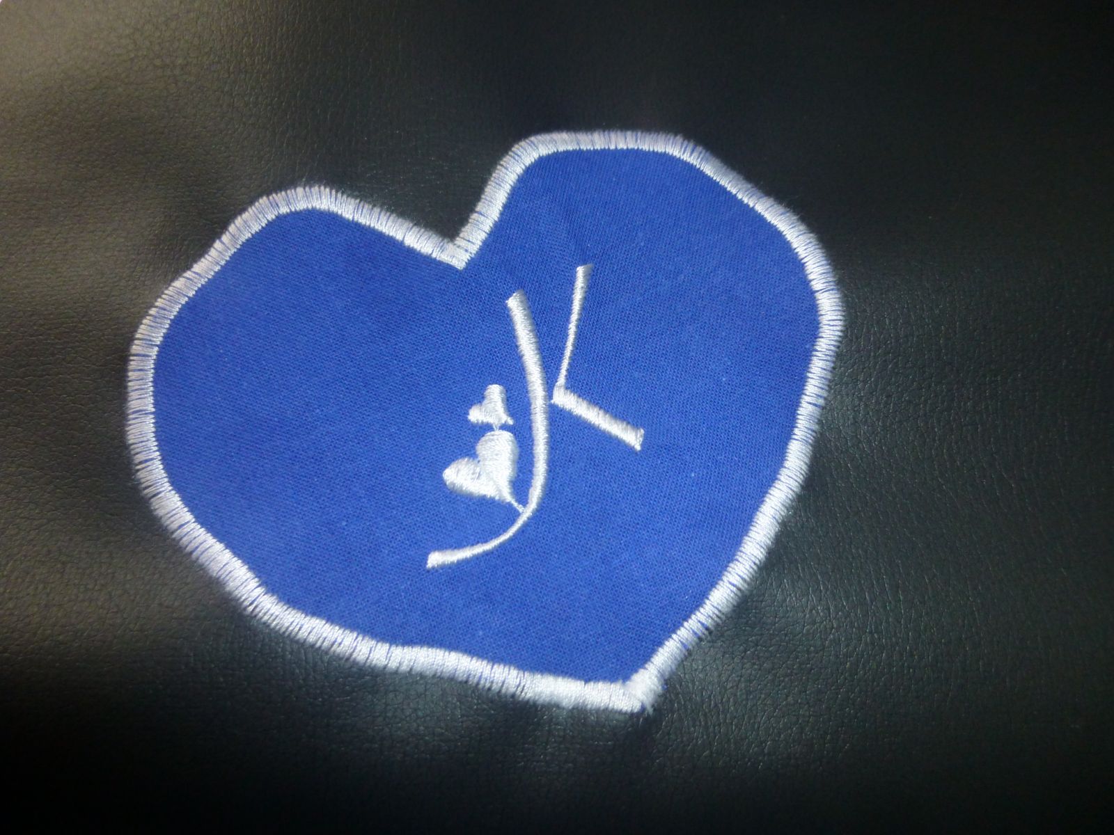 Blog-Inhaltsbild für 'Näh-Anleitung: Schöne Dirndl-Tasche / Trachtentasche'