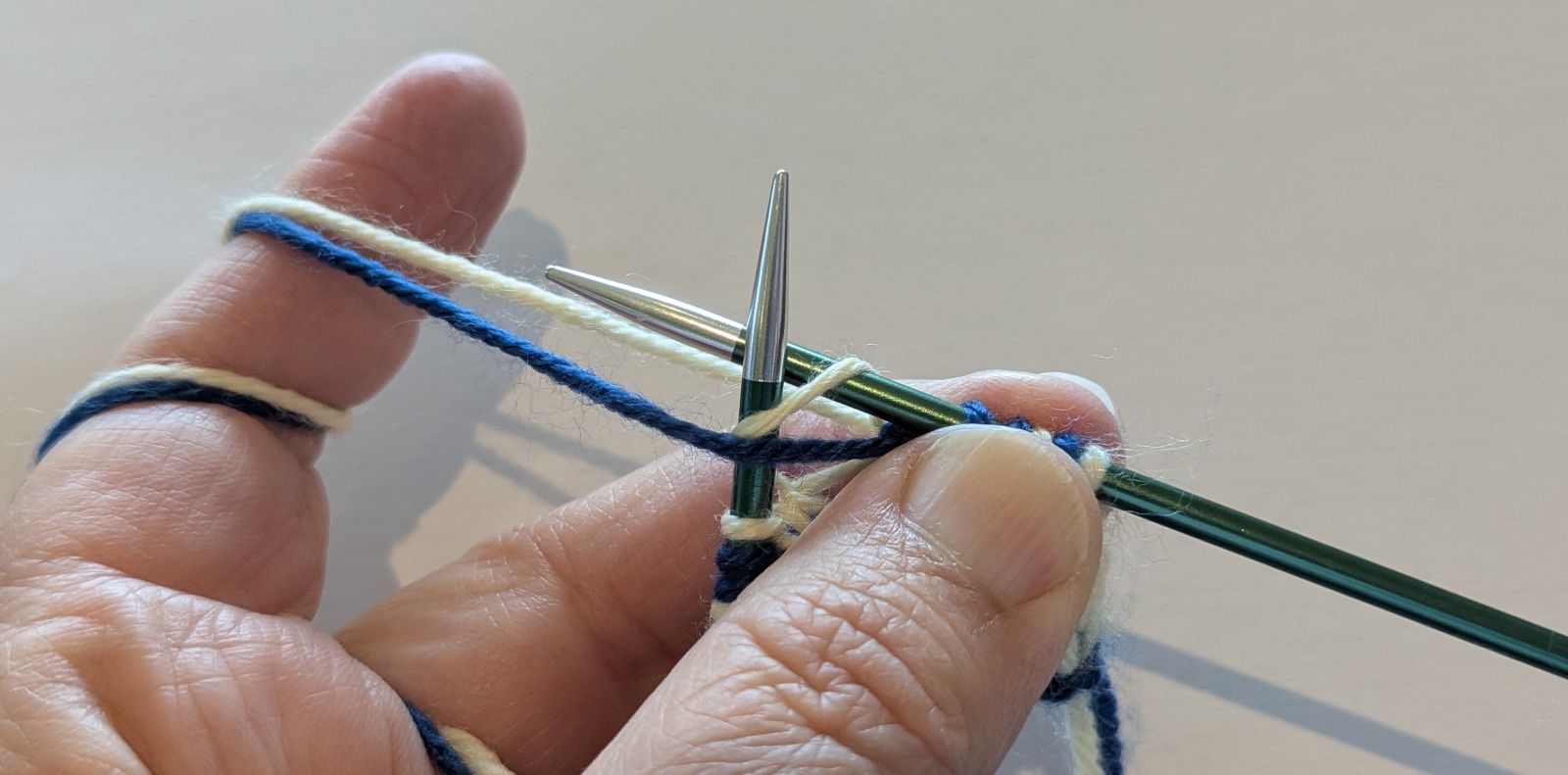 Blog-Inhaltsbild für 'Bündchenmuster für Doubleface Projekte'