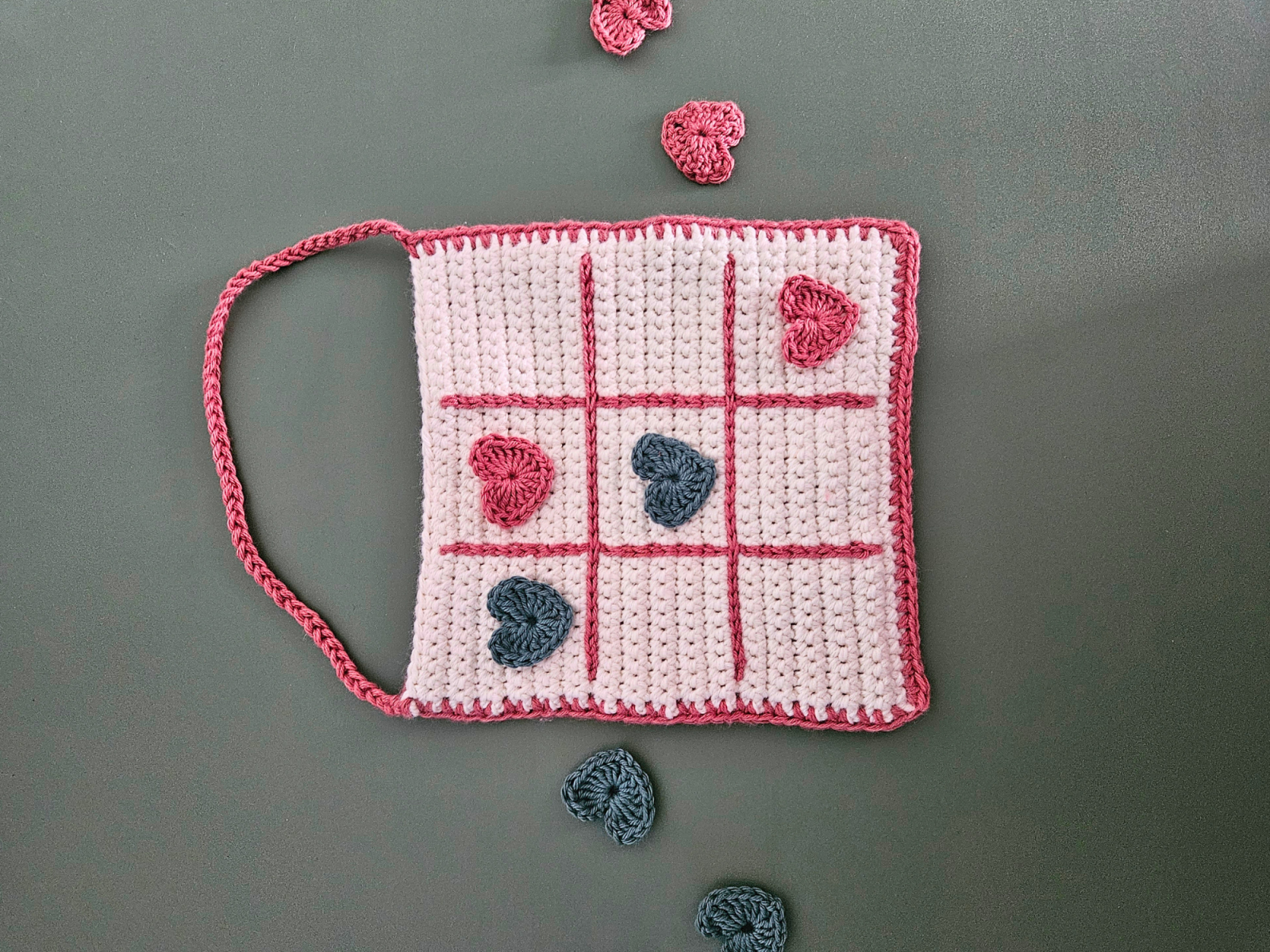 Blog content image for 'Crochet Tic-Tac-Toe Game – Free Pattern for a Small Travel Game with Storage Pouch'
