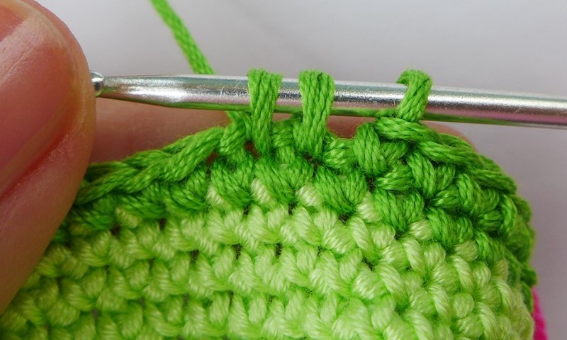 Blog-Inhaltsbild für 'Spielball für Kinder ... Zielwerfen, Büchsenwerfen usw. -  Gratis Häkelanleitung'