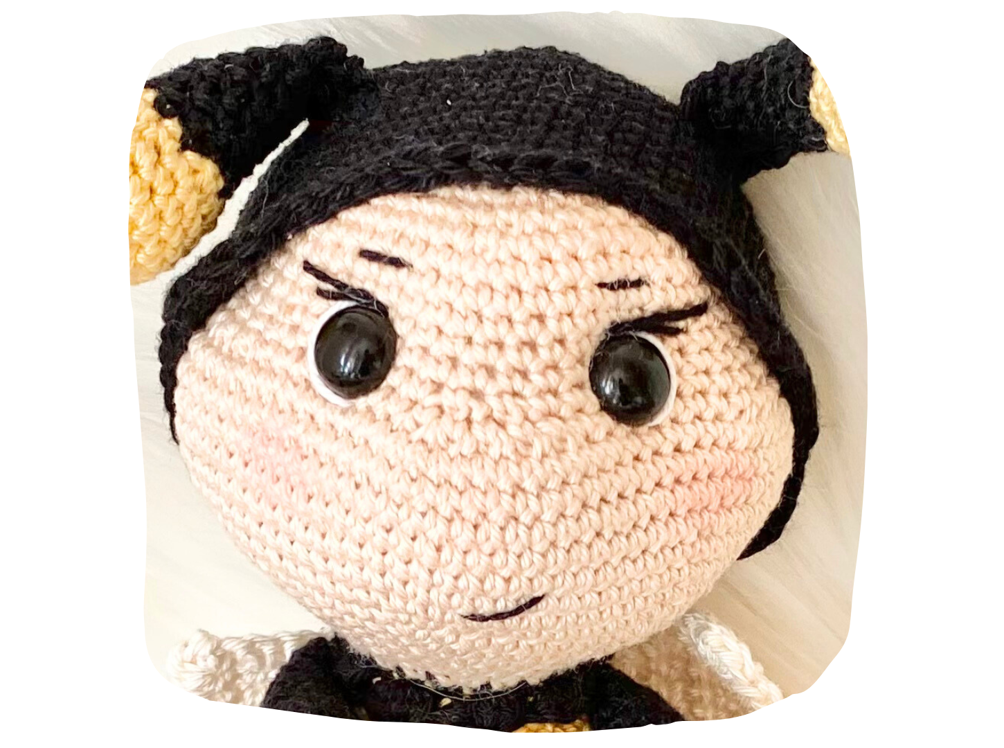 Blog-Inhaltsbild für 'Biene Bea, kostenlose Häkelanleitung von Wolldiamant'