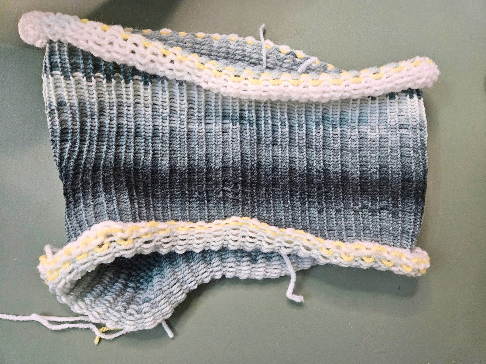 Blog content image for 'Knit Fingerless Gloves with a Thumb Hole on the Addi Express Kingsize'