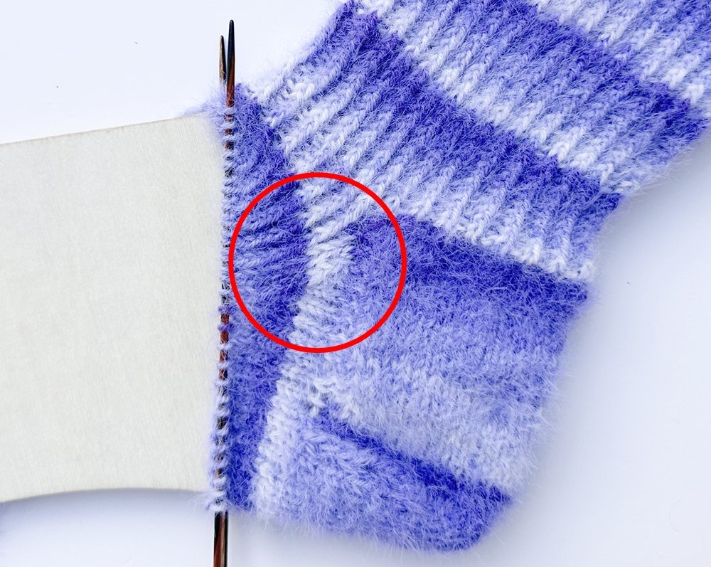 Blog-Inhaltsbild für 'Kuschelweiche Flauschsocken stricken'