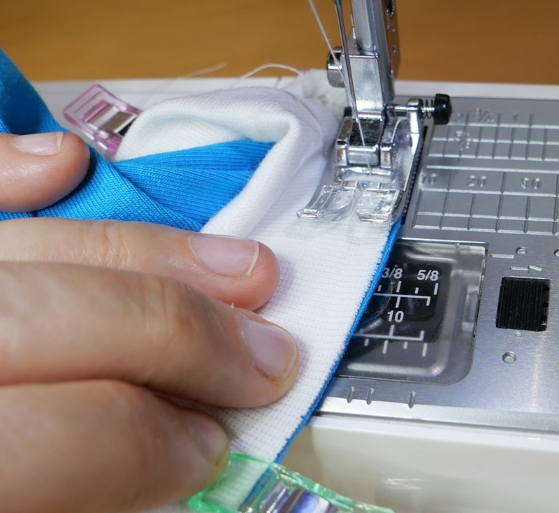 Blog-Inhaltsbild für 'Teil 3 - Meine ersten selbst genähten Puppensachen'