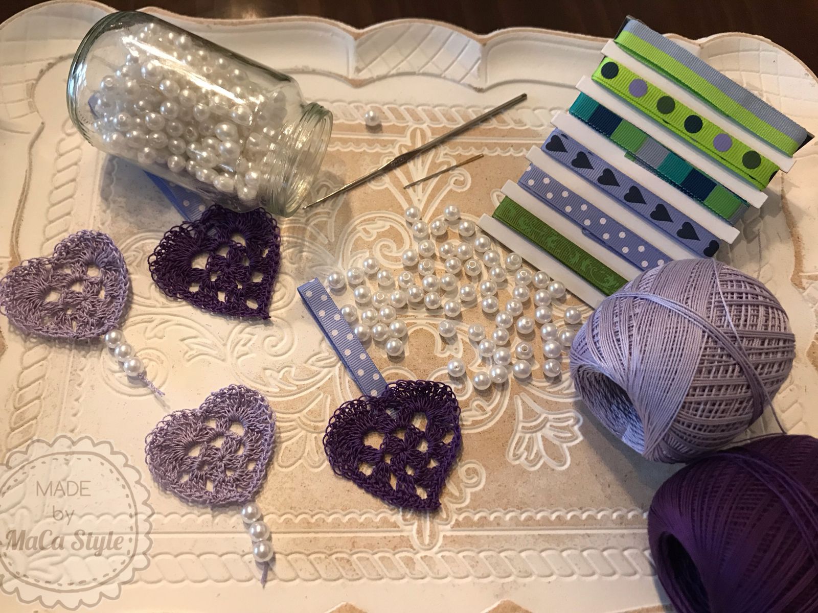 Blog-Inhaltsbild für 'Häkelanleitung für Herzapplikation Lesezeichen / Anhänger'