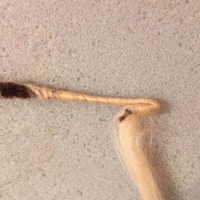 Blog-Inhaltsbild für 'Zarte Fee aus Filz ("Märchenwolle") - Teil 1'