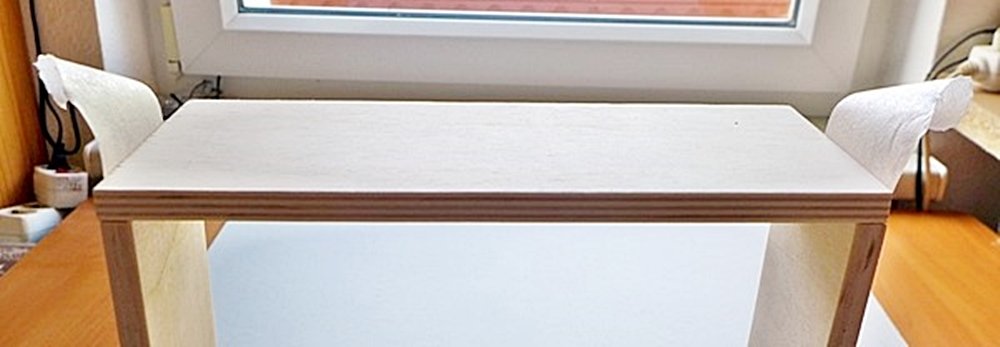 Blog-Inhaltsbild für 'Kreativ mit Holz: Wir bauen gemeinsam ein Puppenbett im Bauhausstil'