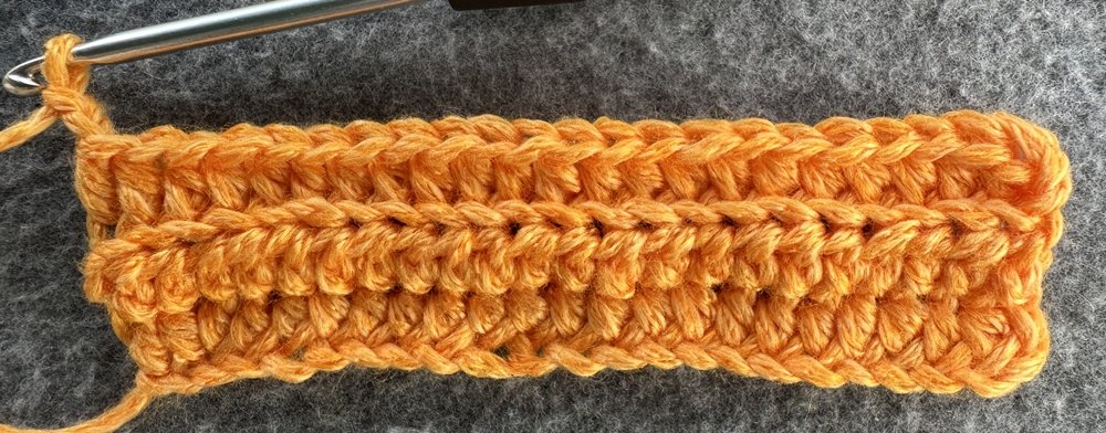 Blog-Inhaltsbild für 'Kleine Kürbisse als Schlüsselanhänger oder Taschenbaumler häkeln'