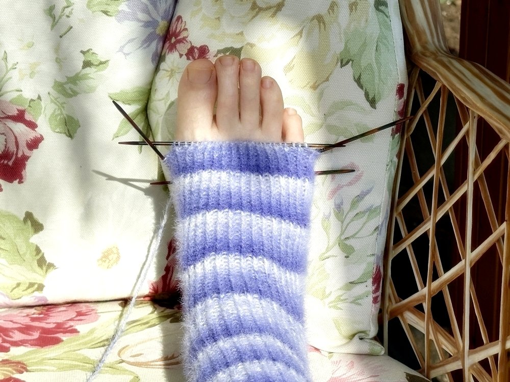 Blog-Inhaltsbild für 'Kuschelweiche Flauschsocken stricken'