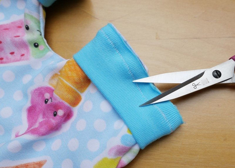 Blog-Inhaltsbild für 'Teil 3 - Meine ersten selbst genähten Puppensachen'