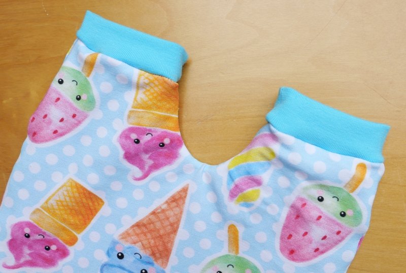 Blog-Inhaltsbild für 'Teil 3 - Meine ersten selbst genähten Puppensachen'