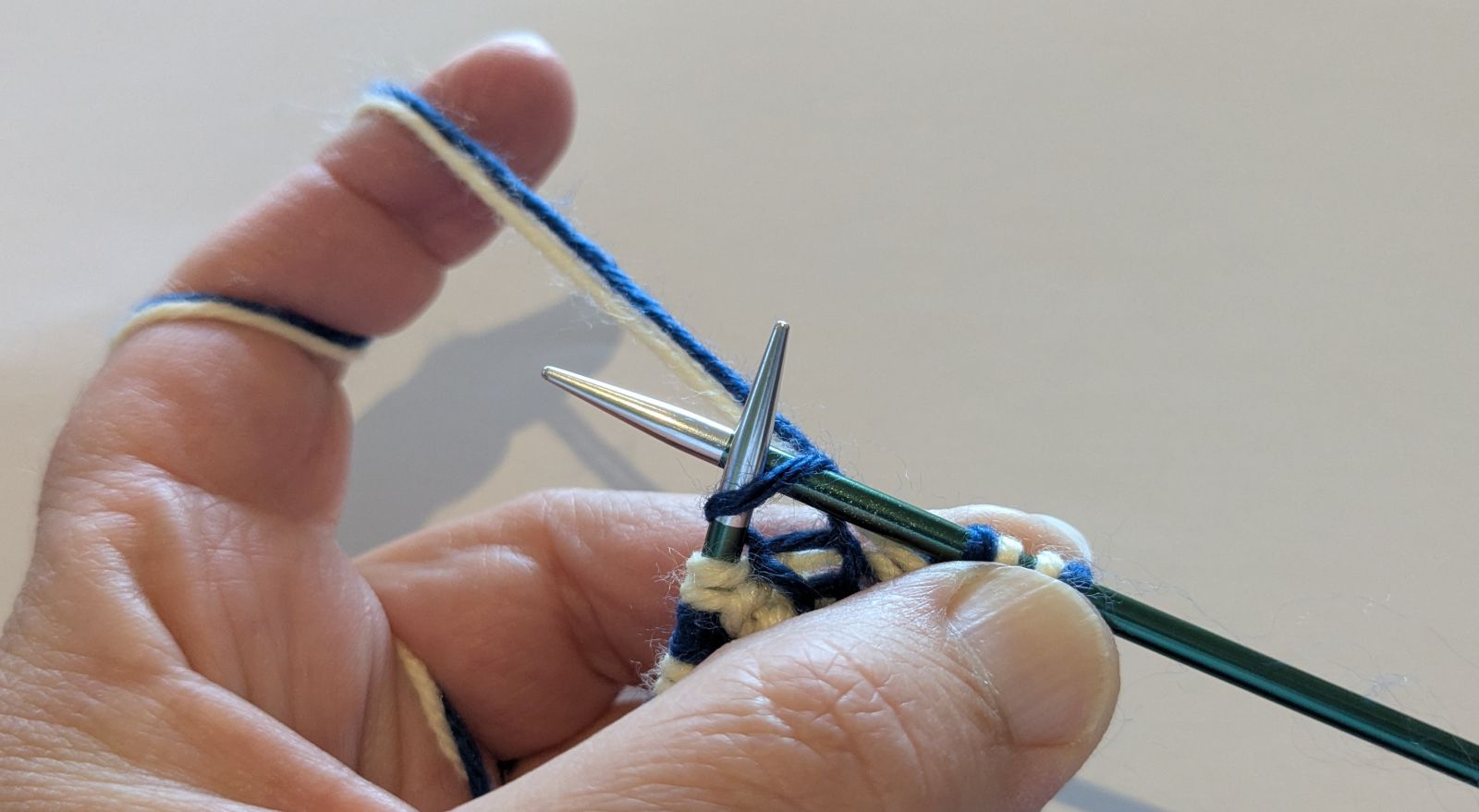 Blog-Inhaltsbild für 'Bündchenmuster für Doubleface Projekte'