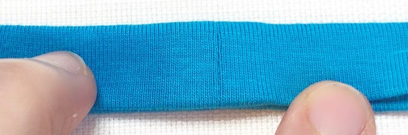 Blog-Inhaltsbild für 'Jersey-Blende für Halsausschnitt selber machen'