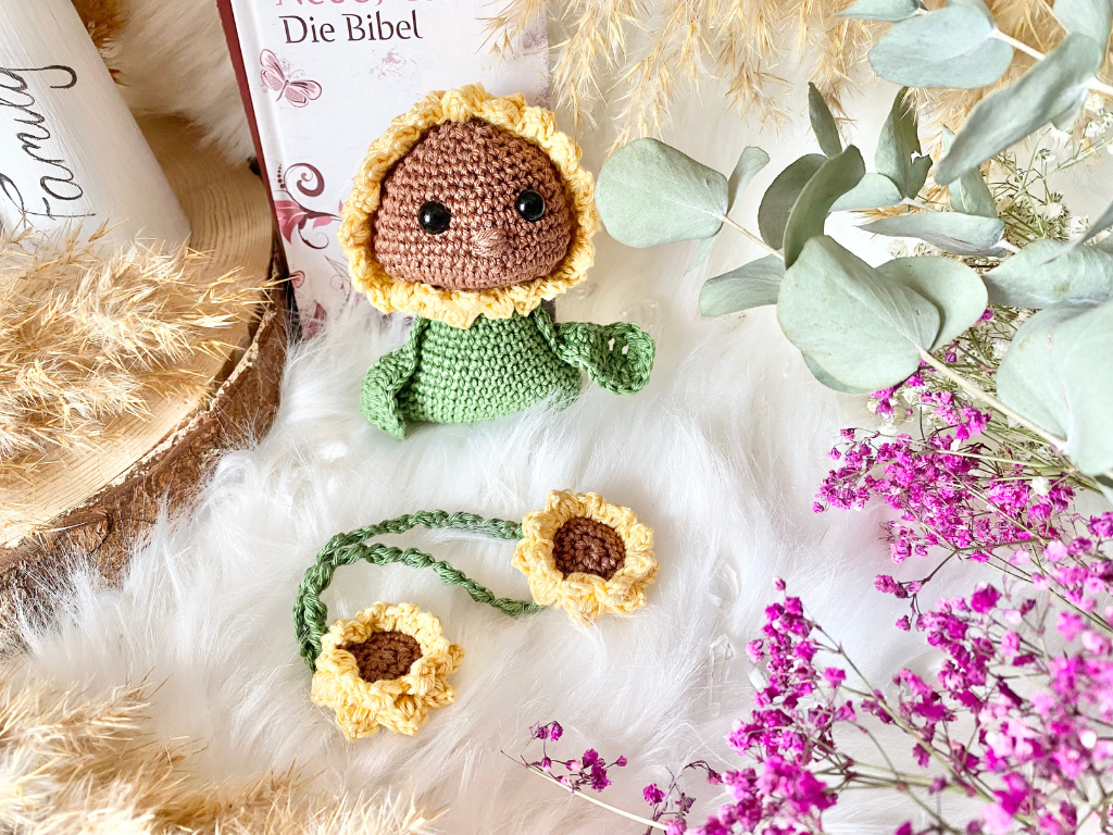 Blog-Inhaltsbild für '6. Herzensdiamanten von Wolldiamant: Die Sonnenblume fragt nicht, ob die Sonne scheint. Sie richtet sich nach ihr aus.'