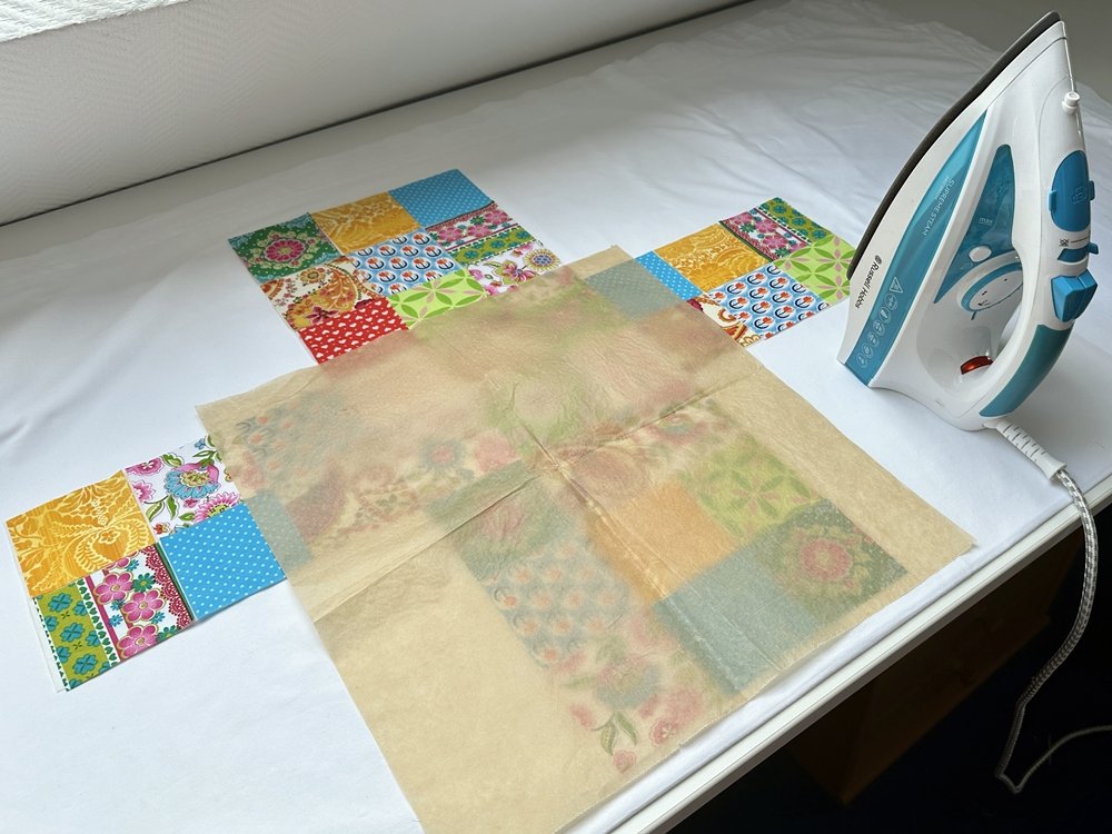 Blog-Inhaltsbild für 'Kindertasche im Patchwork-Style - Kostenlose Nähanleitung'